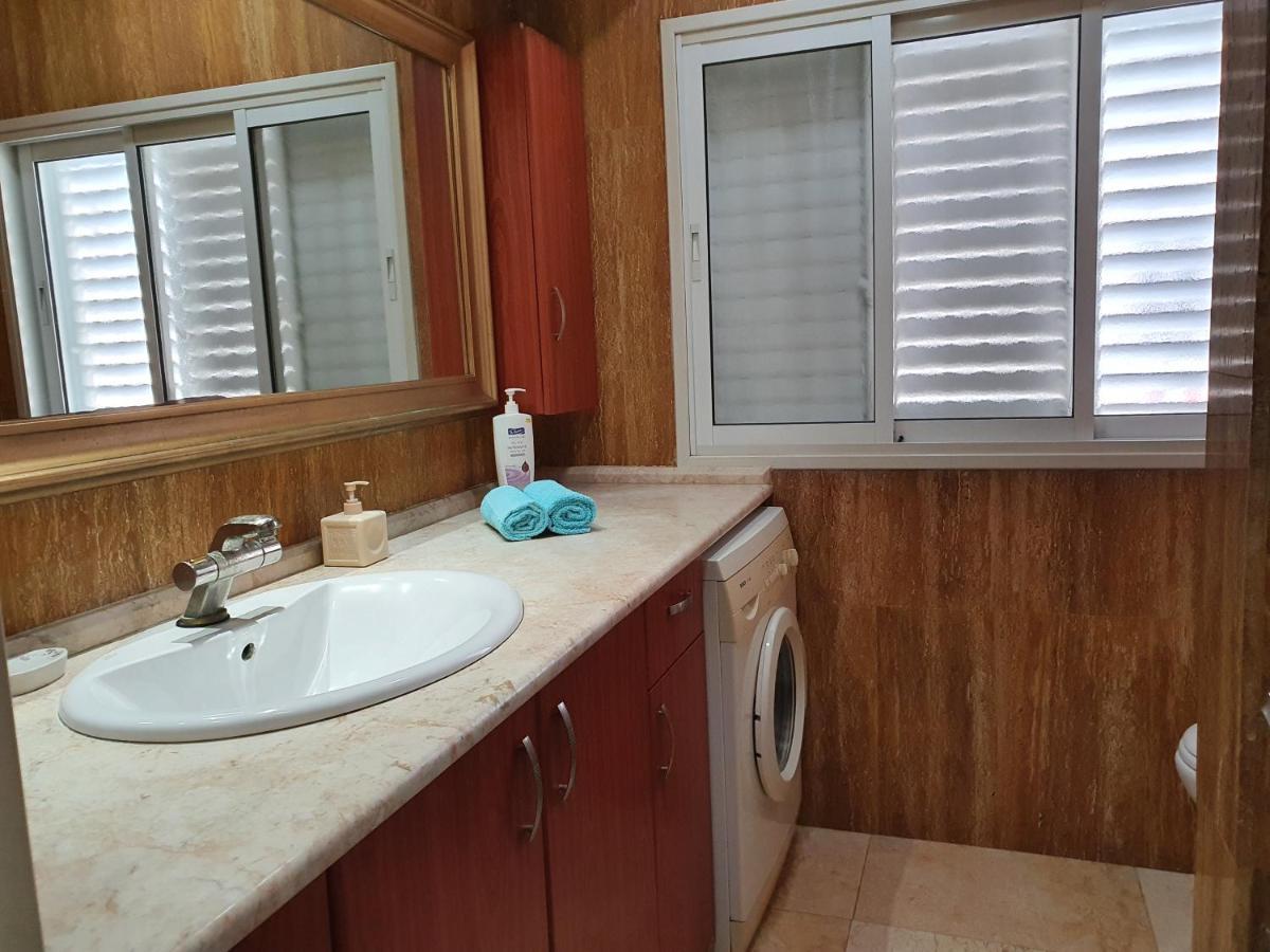 Ezore Yam Apartmens - Elmali'Akh St. 4 بات يام المظهر الخارجي الصورة