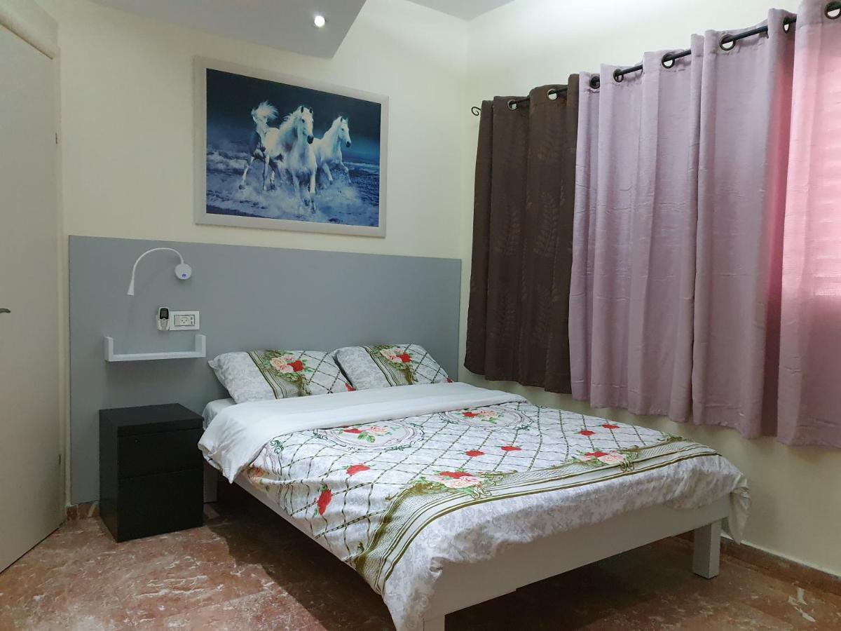Ezore Yam Apartmens - Elmali'Akh St. 4 بات يام المظهر الخارجي الصورة