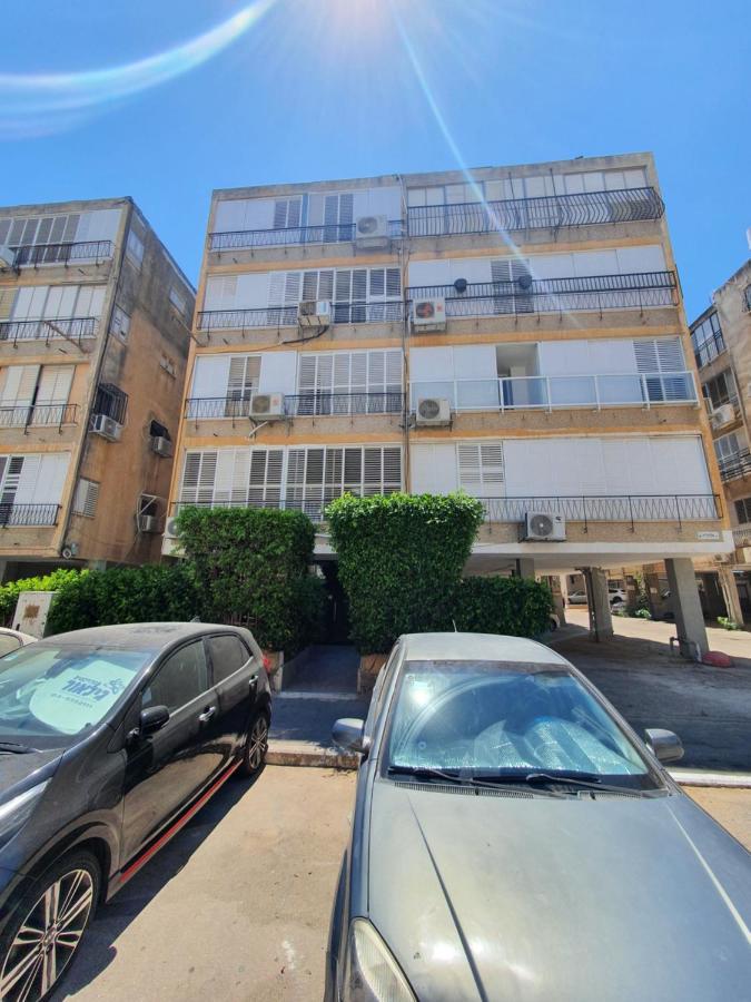 Ezore Yam Apartmens - Elmali'Akh St. 4 بات يام المظهر الخارجي الصورة
